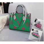 Women Luxurys Designers Bags Crossbody High Quality Handbags Womens Purses Shoulder Shopping Totes Bag (113)