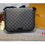 Women Luxurys Designers Bags Crossbody High Quality Handbags Womens Purses Shoulder Shopping Totes Bag (126)