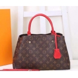 Women Luxurys Designers Bags Crossbody High Quality Handbags Womens Purses Shoulder Shopping Totes Bag (43)