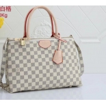 Women Luxurys Designers Bags Crossbody High Quality Handbags Womens Purses Shoulder Shopping Totes Bag (53)