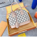 Women Luxurys Designers Bags Crossbody High Quality Handbags Womens Purses Shoulder Shopping Totes Bag (73)