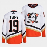 Men's Anaheim Ducks #19 Troy Terry White 2022-23 Reverse Retro Stitched Jersey