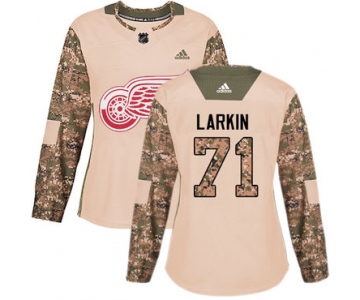Adidas Detroit Red Wings #71 Dylan Larkin Camo Authentic 2017 Veterans Day Women's Stitched NHL Jersey